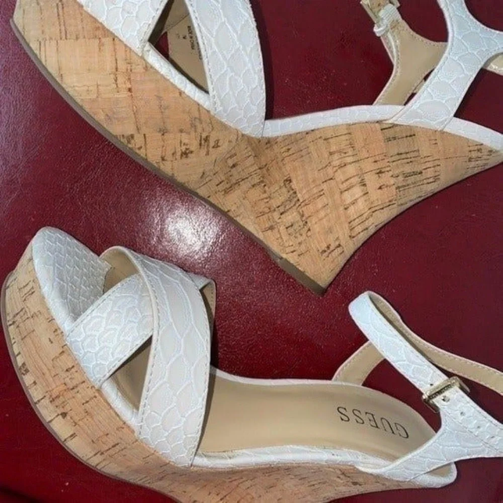 Guess Platform Wedge Sandals Size 7